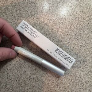 Beautycounter Lined & Primed Lip Defining Pencil - Soft Mauve Pink Pink Blossom